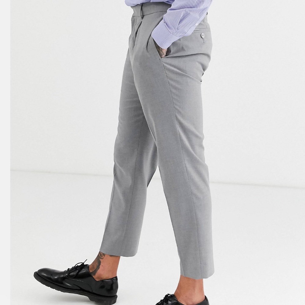 NWOT ASOS Design Tapered crop smart pants in gray waist 30